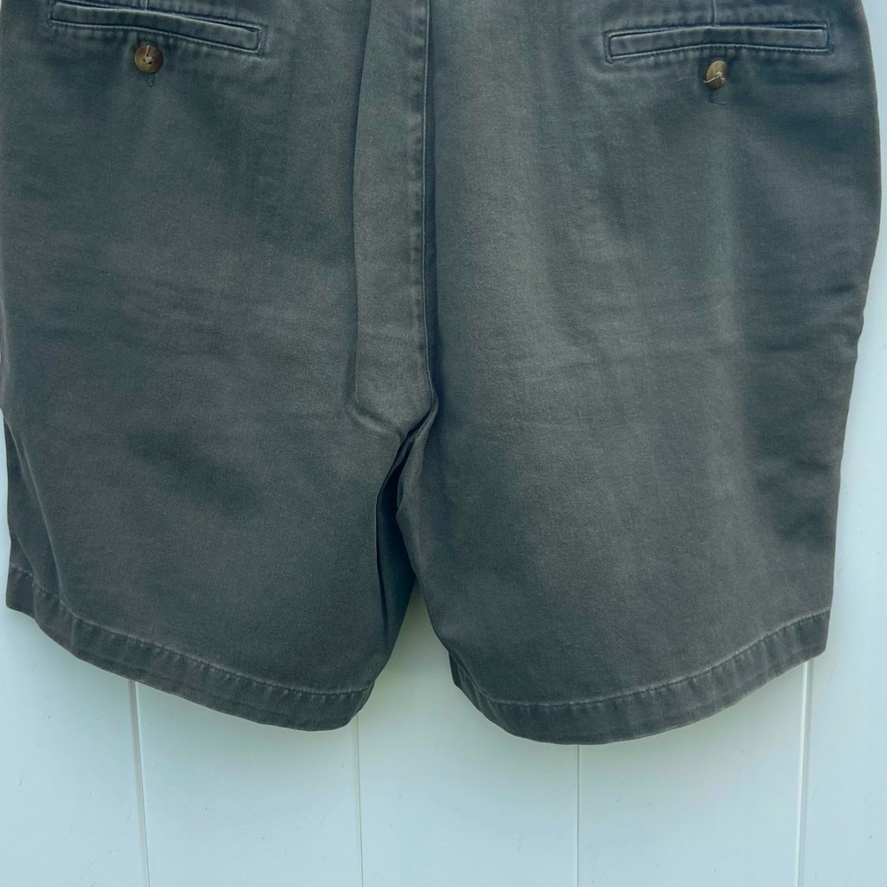 Men's SAVANE Khaki pleated Shorts- 38 waist